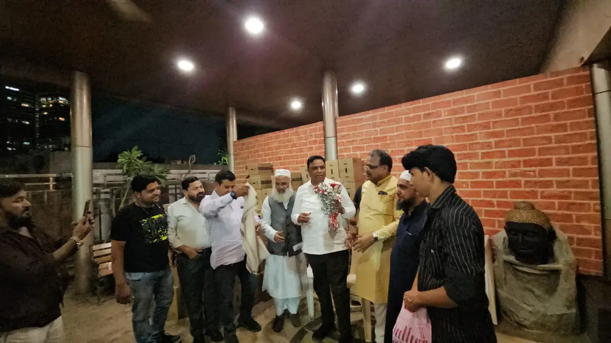 Bandra Laal Kua Gathering photo 2