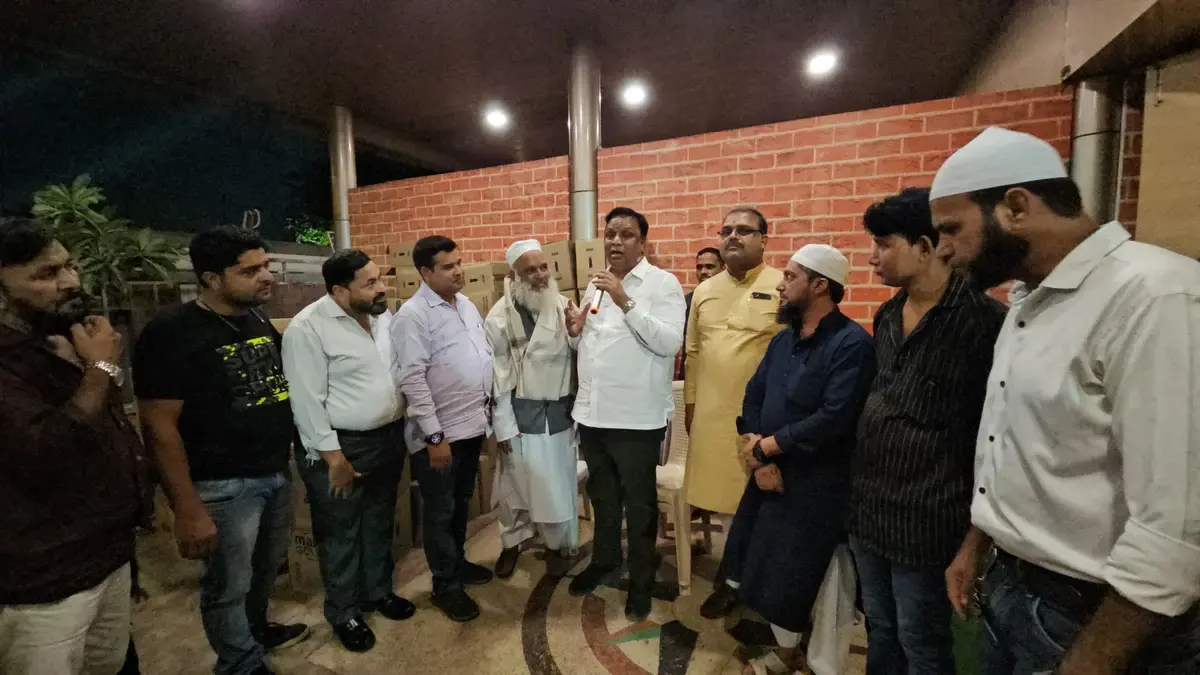 Bandra Laal Kua Gathering photo 11